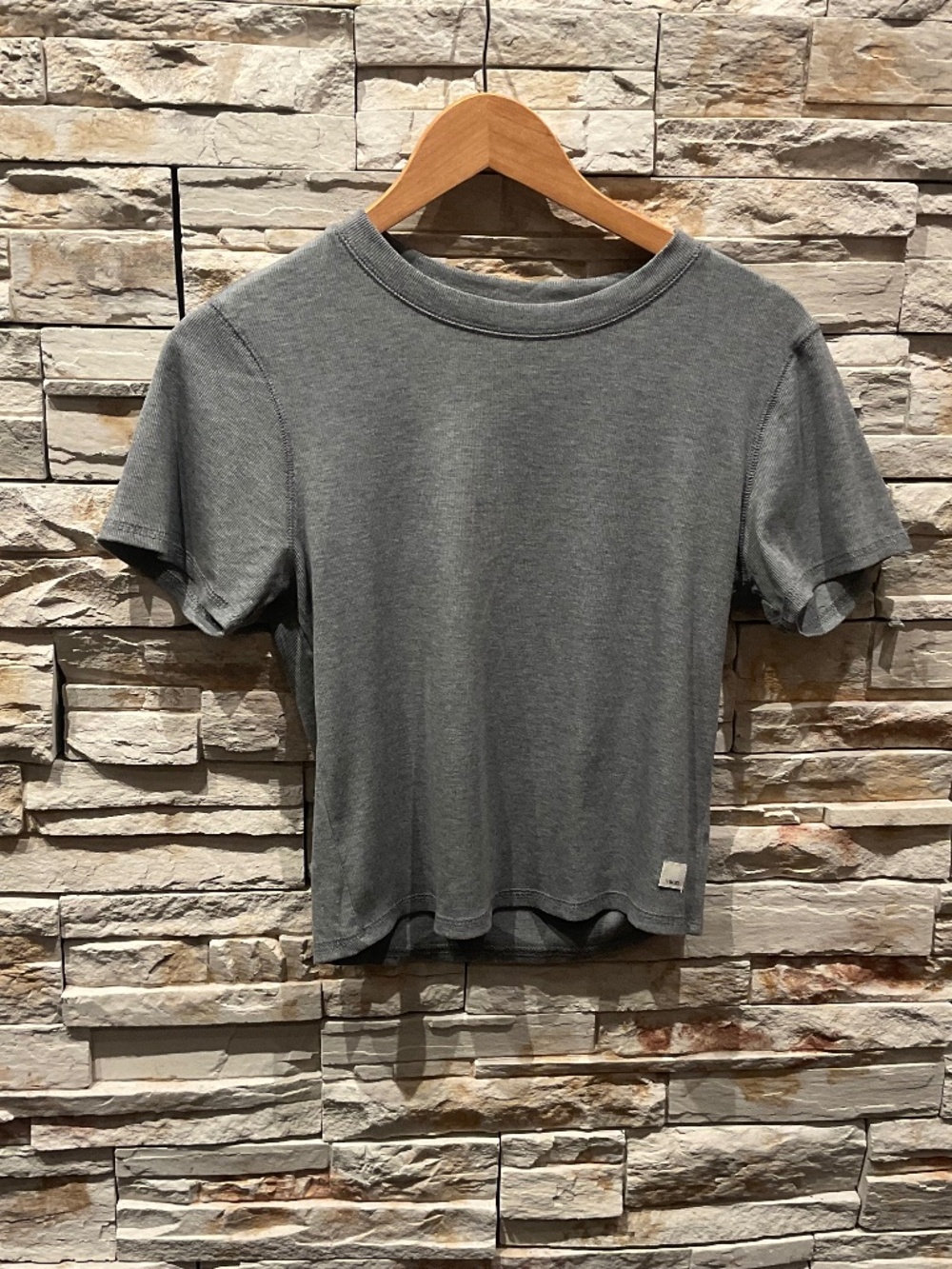 Vuori Pose Fitted  Ribbed  Knit Tee , Color Grey, Size L